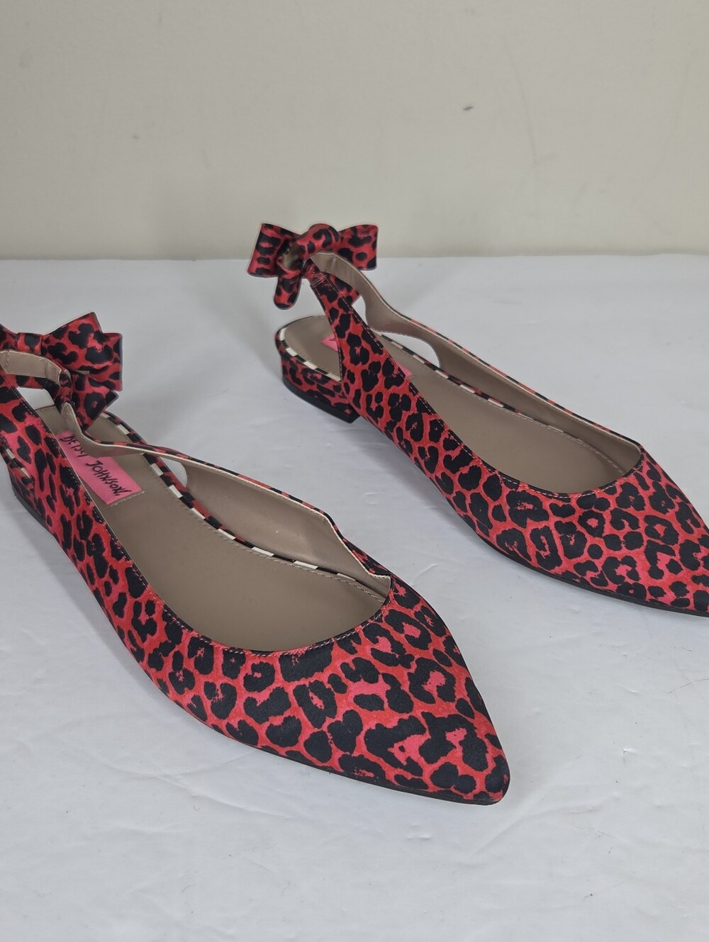 Betsey Johnson Red Leopard Slingback Pointed Toe Flats Bow 8.5 Grunge Punk Pinup